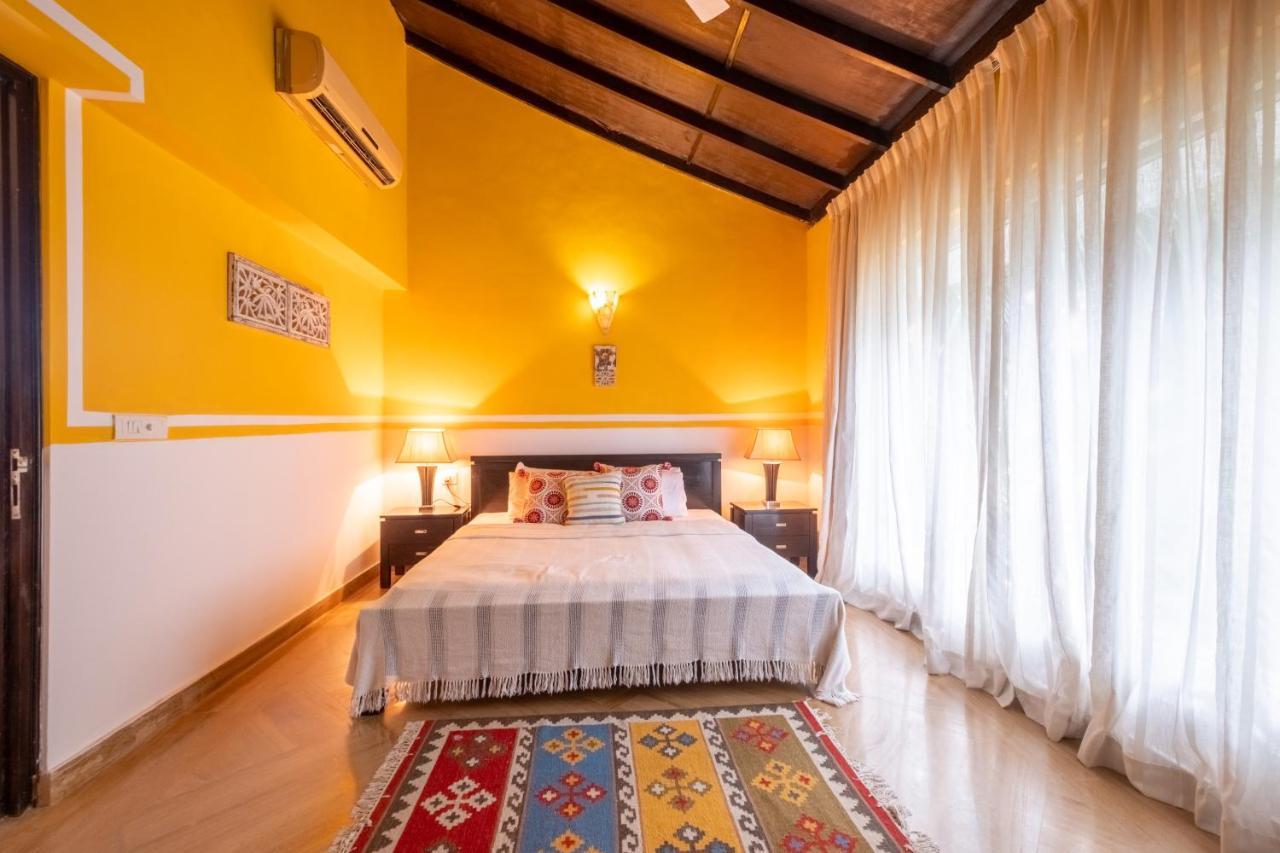 Snowdrop- Exquisite 3Bhk Villa With Pool- Candolim By Staymonkey Calangute Exterior photo